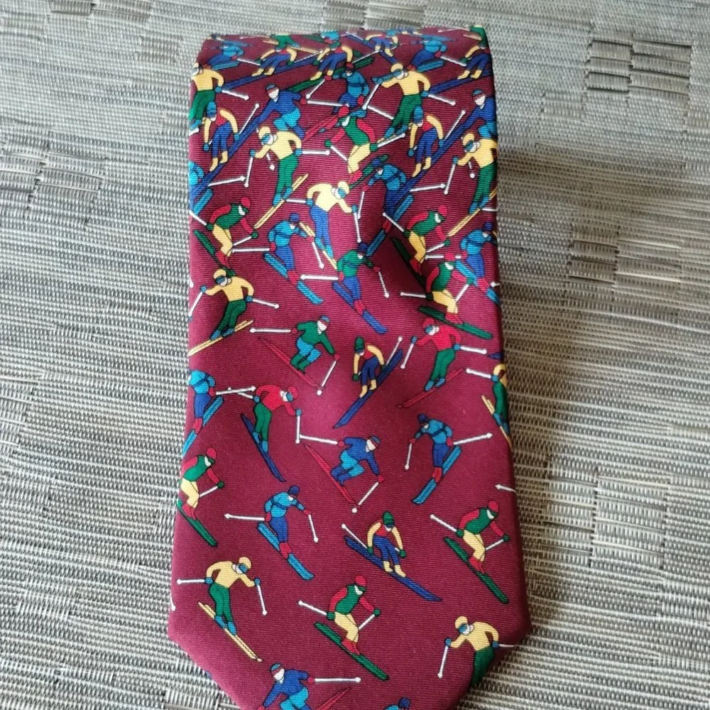 Skiing Tie 100% silk Made in the USA NWT